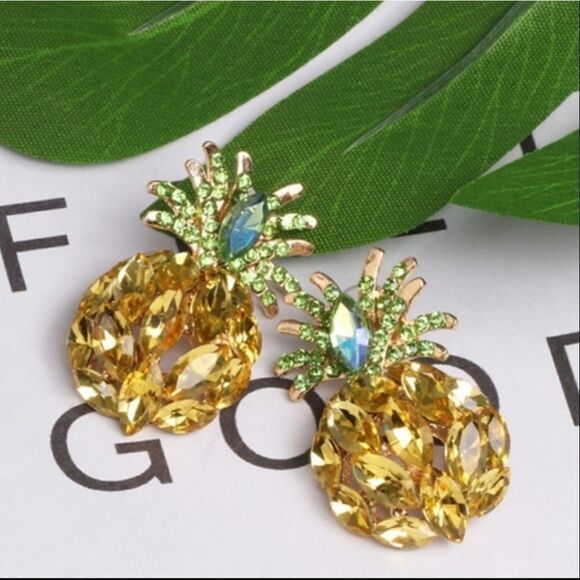 New PINEAPPLE RHINESTONE STUD EARRINGS - Picture 4 of 6